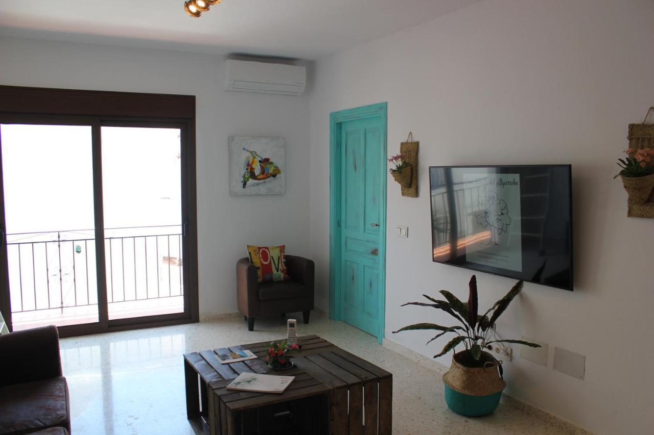 דירות מיחאס Casa Mixa Con Decoracion Estilo Industrial מראה חיצוני תמונה