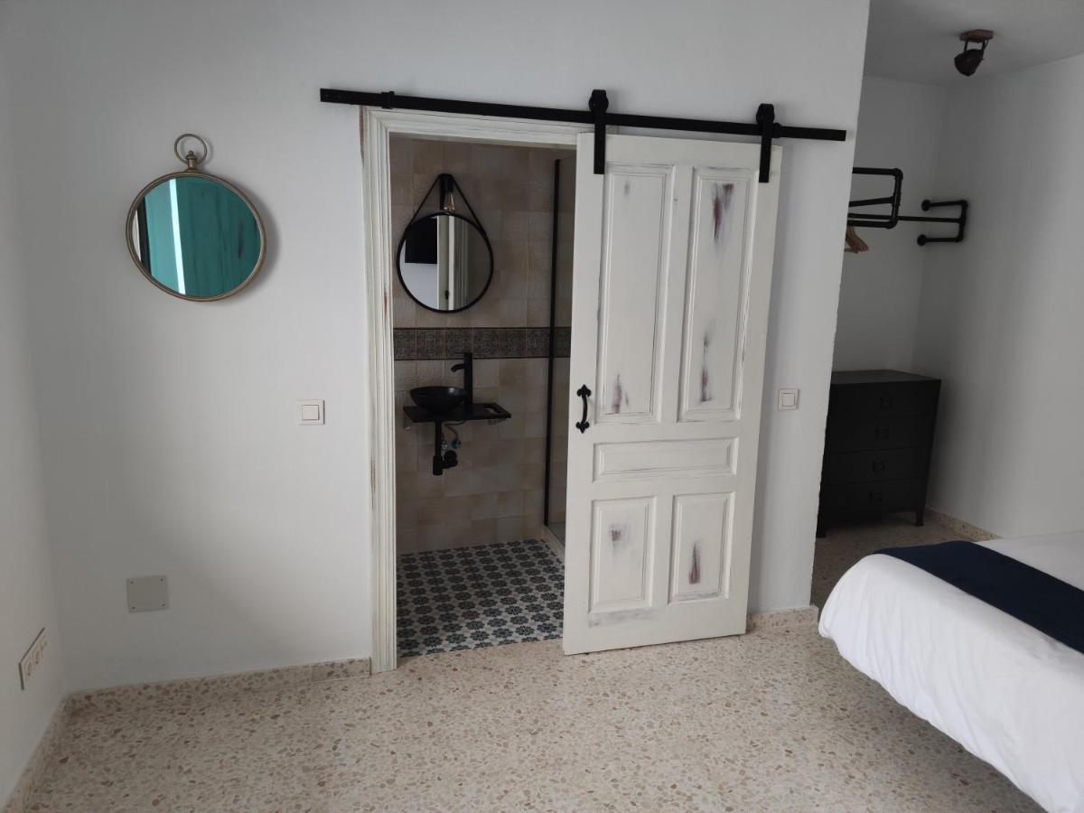 דירות מיחאס Casa Mixa Con Decoracion Estilo Industrial מראה חיצוני תמונה